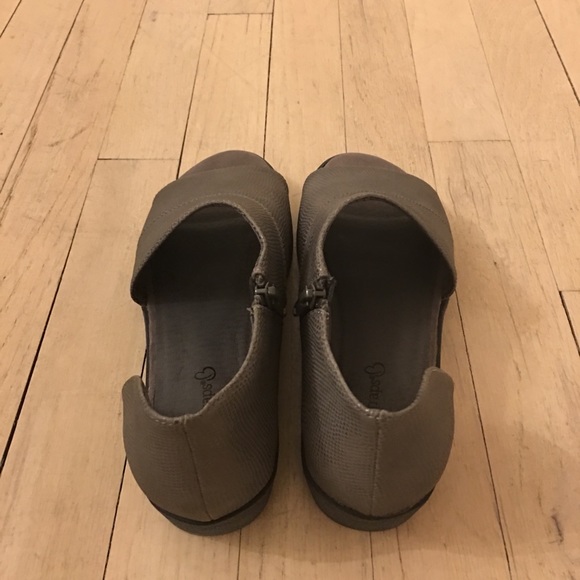 Baretraps | Sedina Flat Side Cut Sandal - Picture 4 of 8